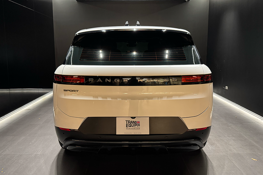 RANGE ROVER SPORT D300 DYNAMIC SE